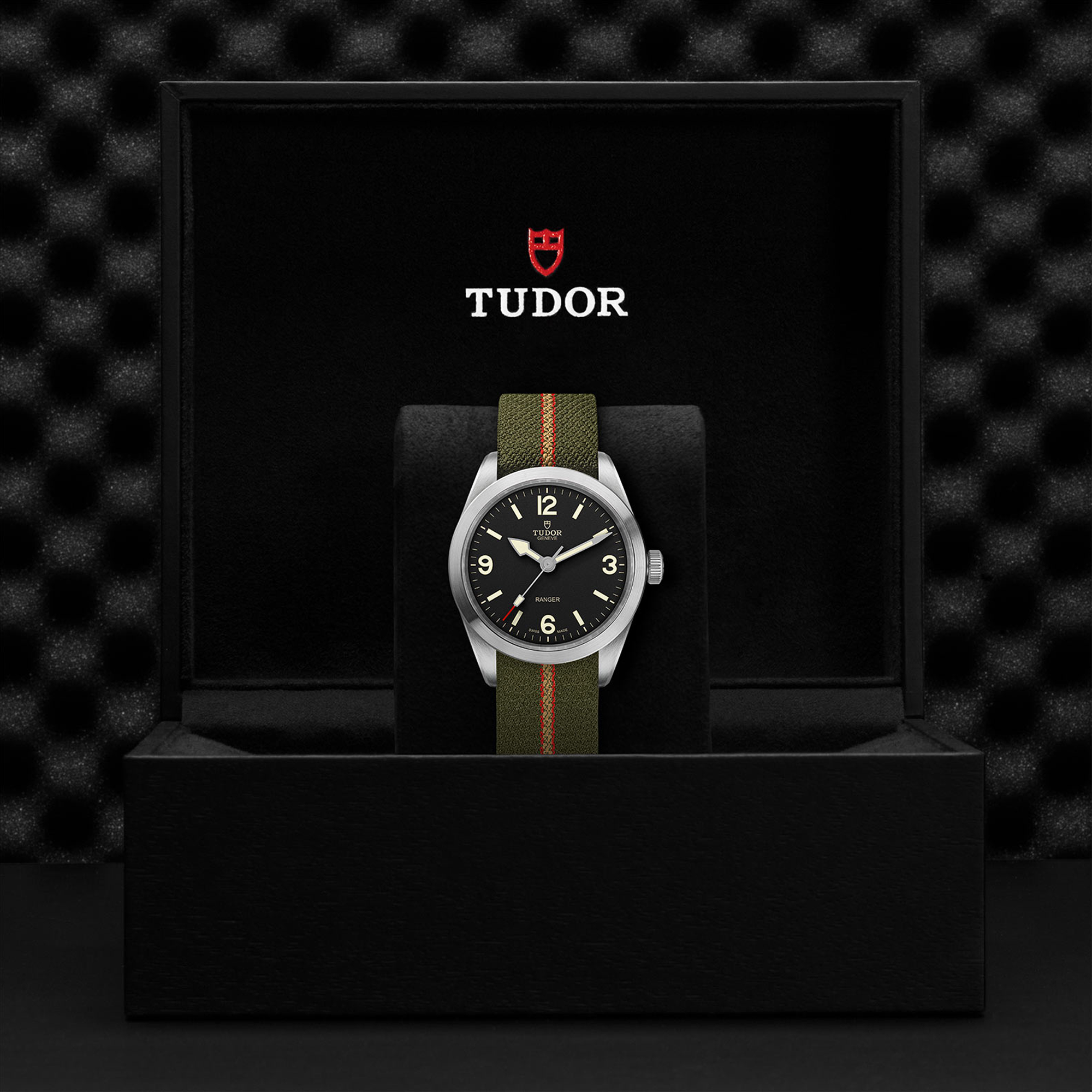 Tudor Ranger 39mm, Black Dial, Arabic/Baton Numerals_4