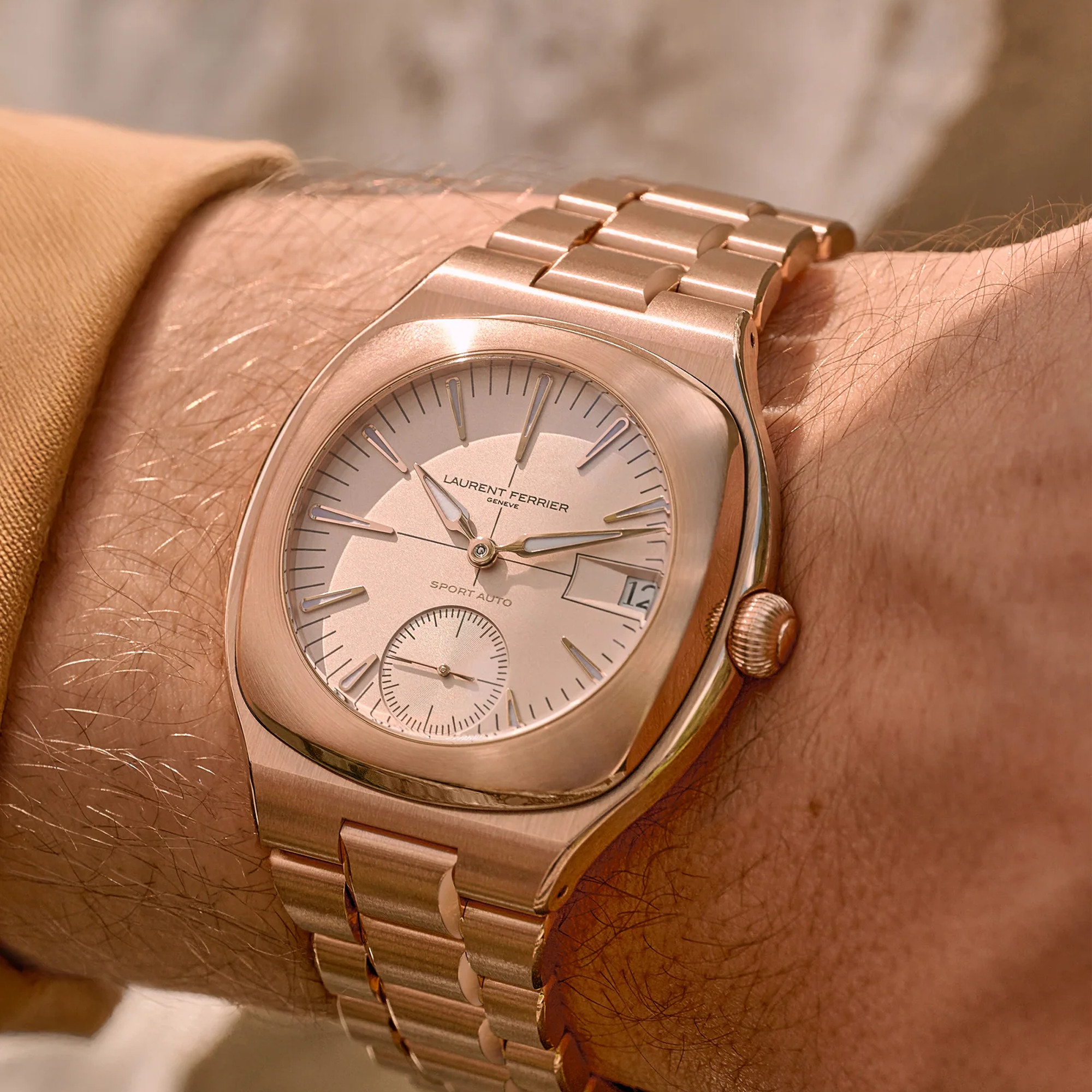 Laurent Ferrier Sport Auto 79 41.5mm, Cream Opaline Dial, Drop-shaped Indices_10