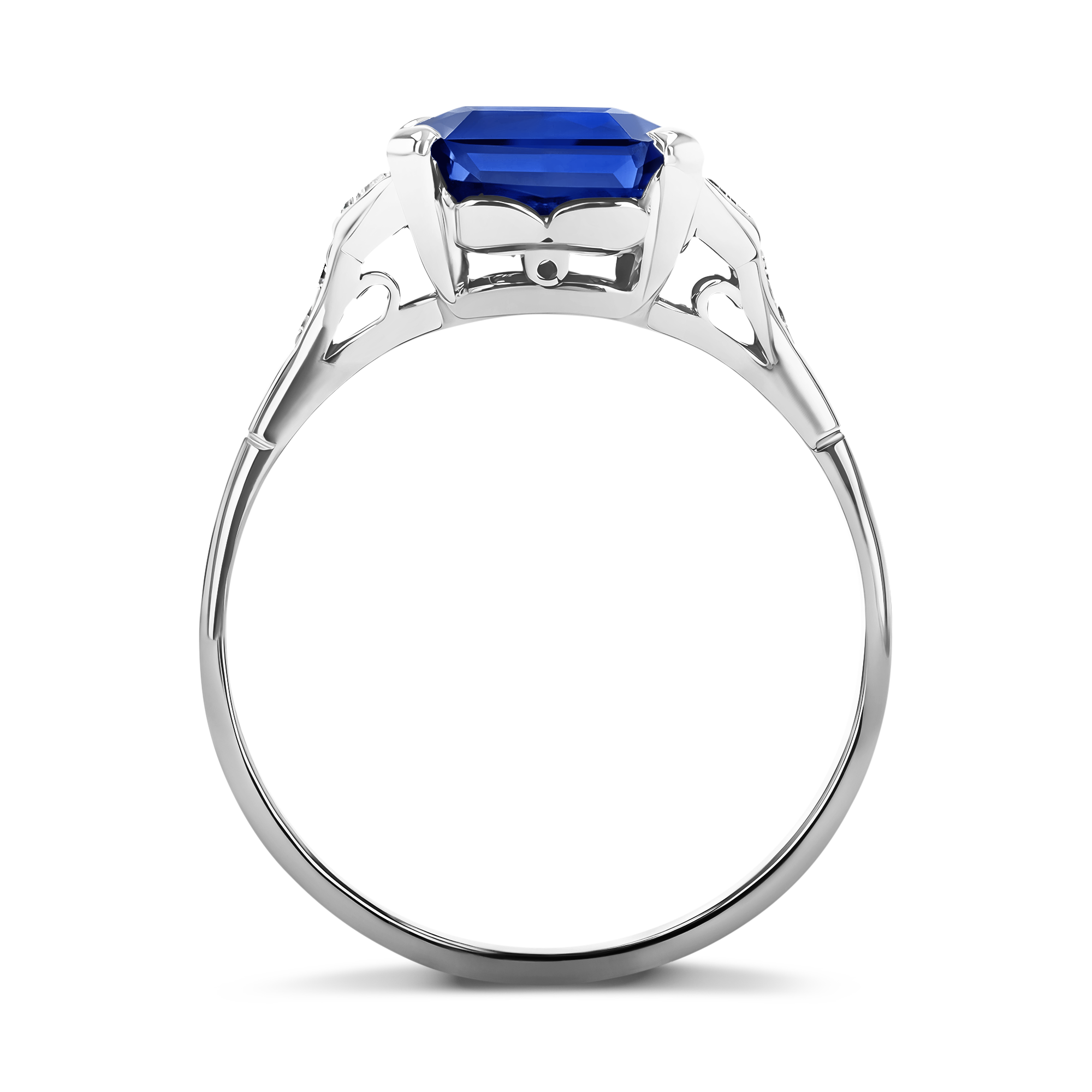 Sapphire Ring Cushion Modern Cut, Four Claw Set_3