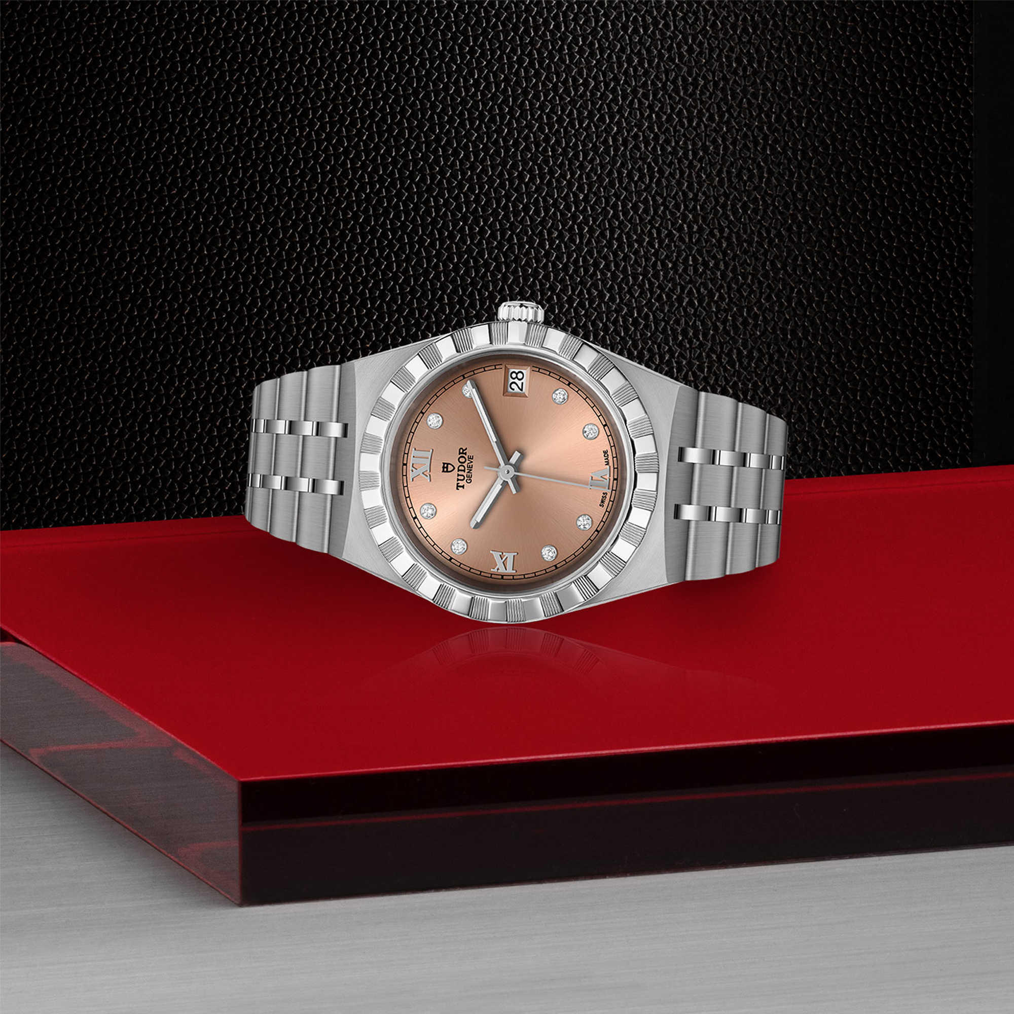 Tudor Royal 34mm, Salmon Dial, Diamond Numerals_2