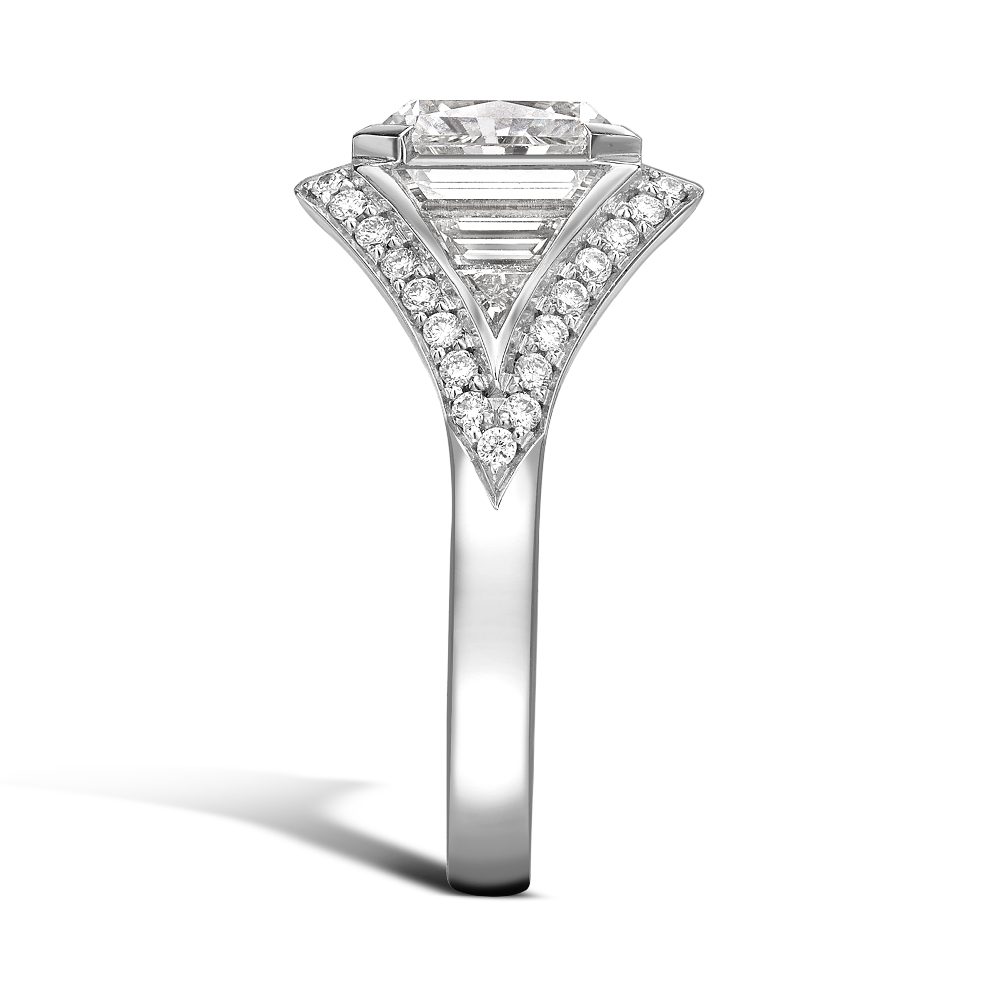 Masterpiece Astoria Setting Radiant Cut Diamond Ring Radiant Cut with Diamond Shoulders_4
