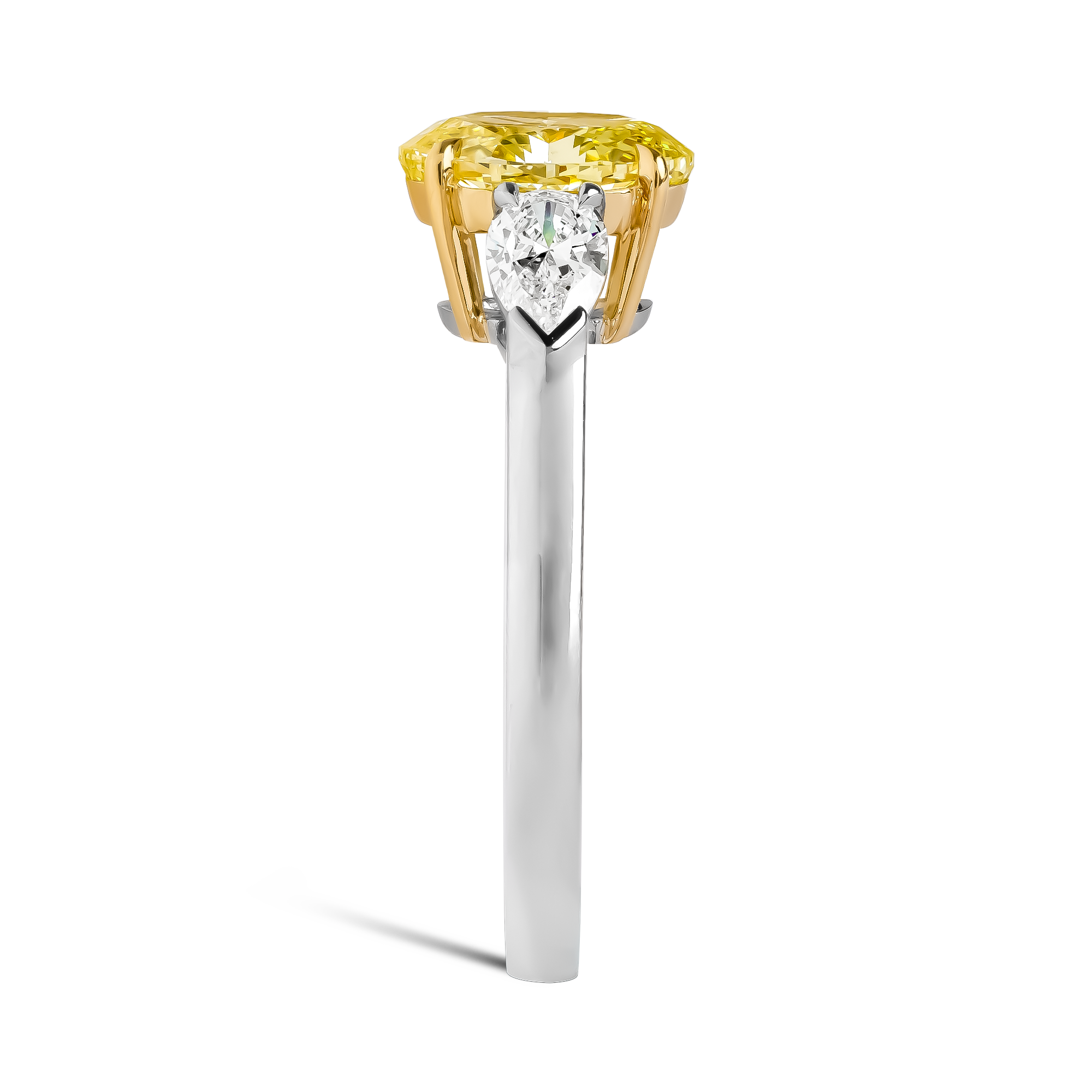 Oval Cut 1.51ct Fancy Yellow Diamond Ring Oval Cut, Claw Set_4