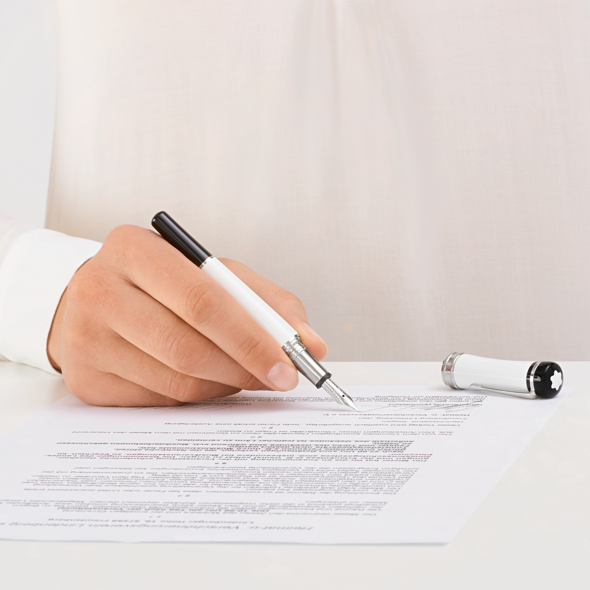 Montblanc Bonheur Fountain Pen Size M, 114831_10