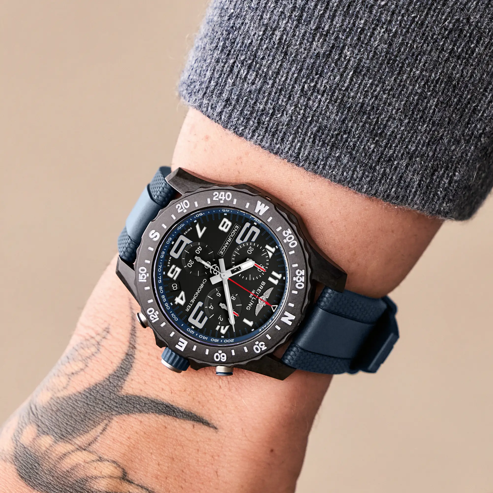 Breitling  Endurance Pro 44mm, Blue Dial, Arabic Numerals_5