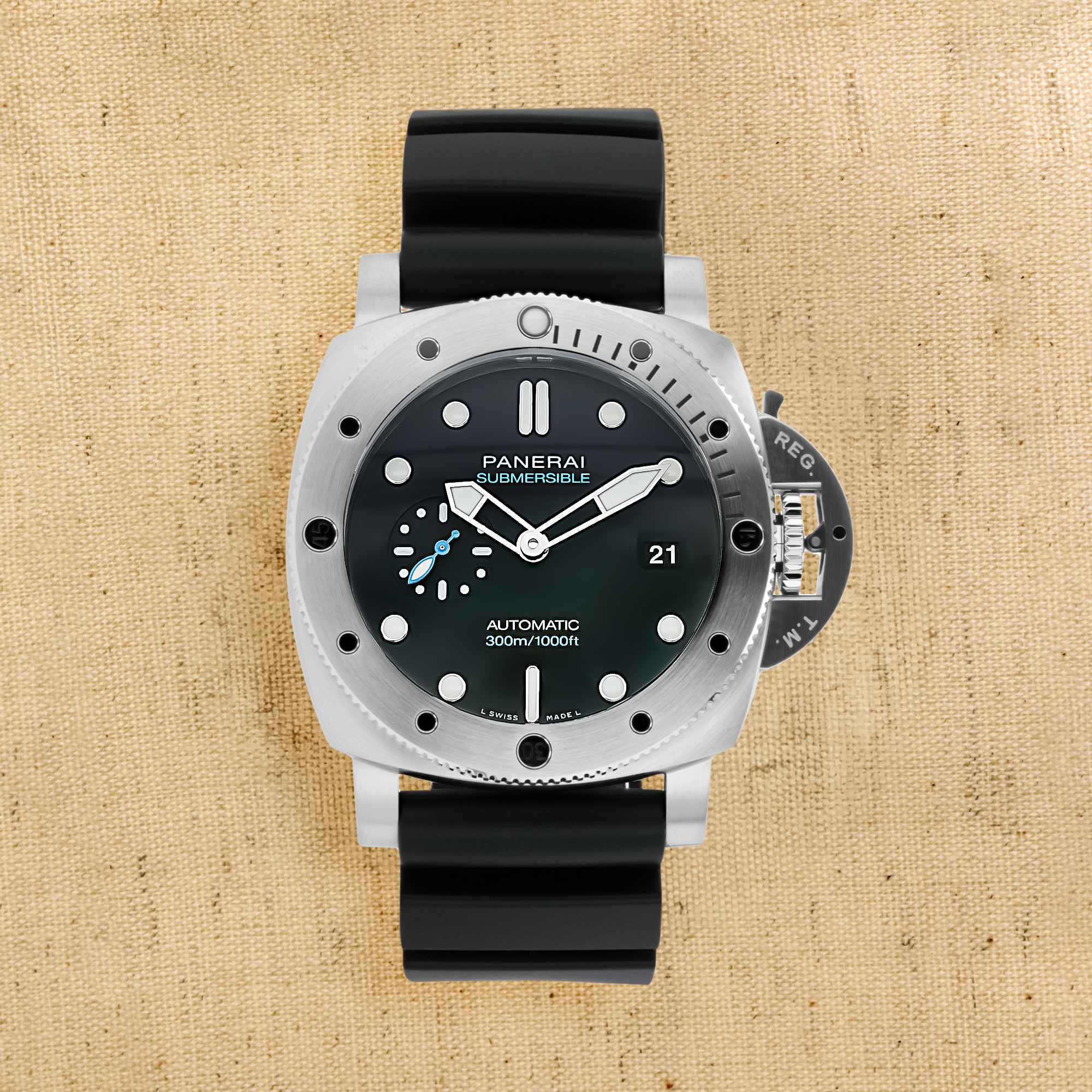 Panerai Submersible Quaranta Quattro 44mm, Black Dial, Baton Numerals_1