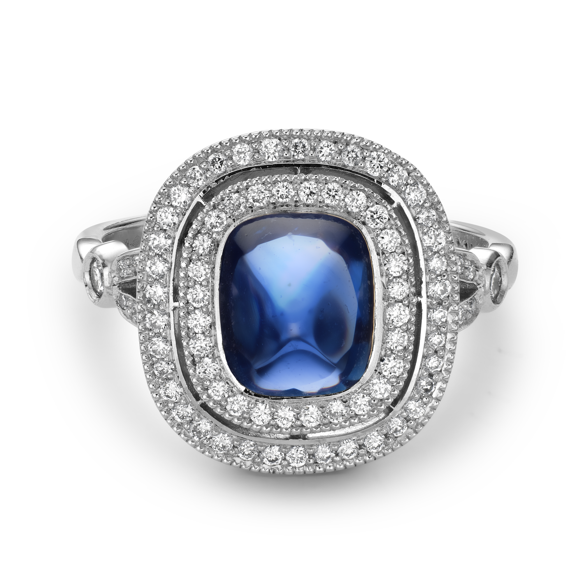 Sugarloaf Cabochon Sapphire Ring Unheated with a Diamond Surround_2