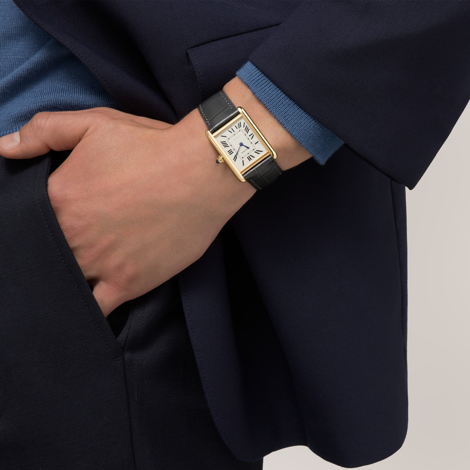 Cartier Tank Louis Cartier Large, Silver Dial, Roman Numerals_10