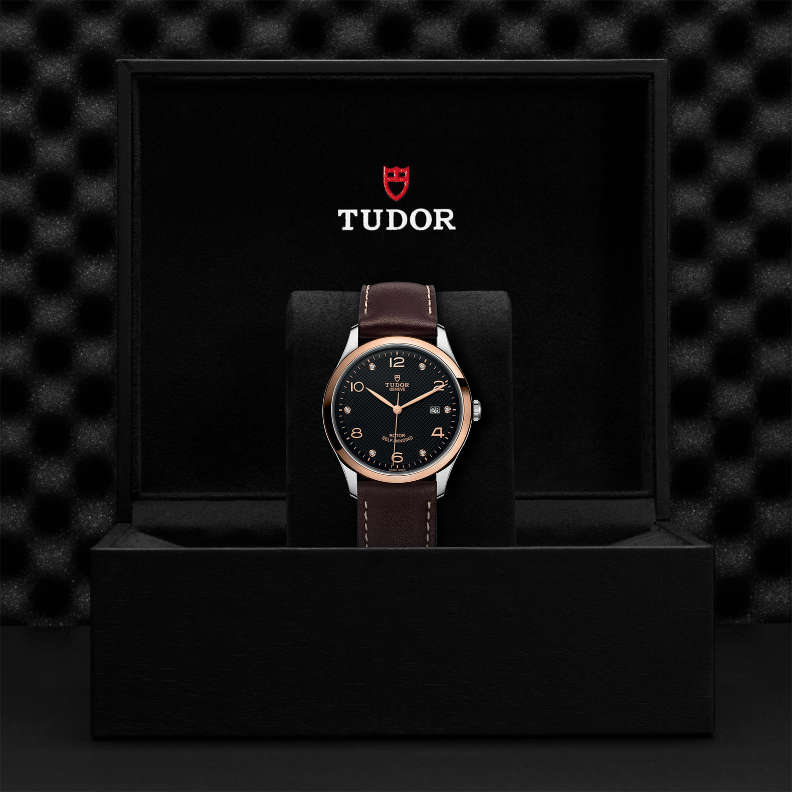 Tudor 1926 41mm, Black Dial, Diamond Markers_3