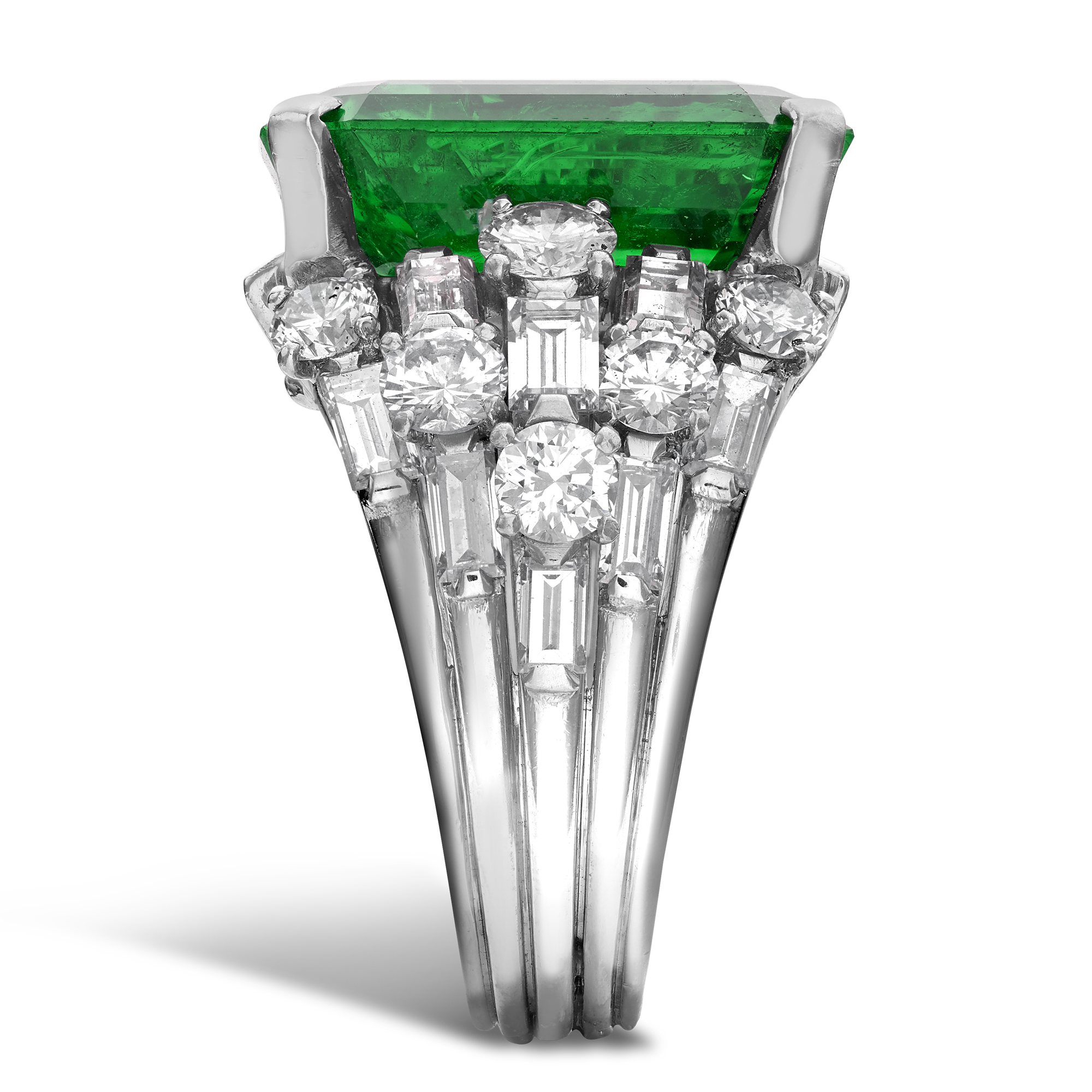 Oscar Heyman Colombian Emerald & Diamond Cocktail Ring Emerald, Brilliant & Baguette Cut, Claw Set_4