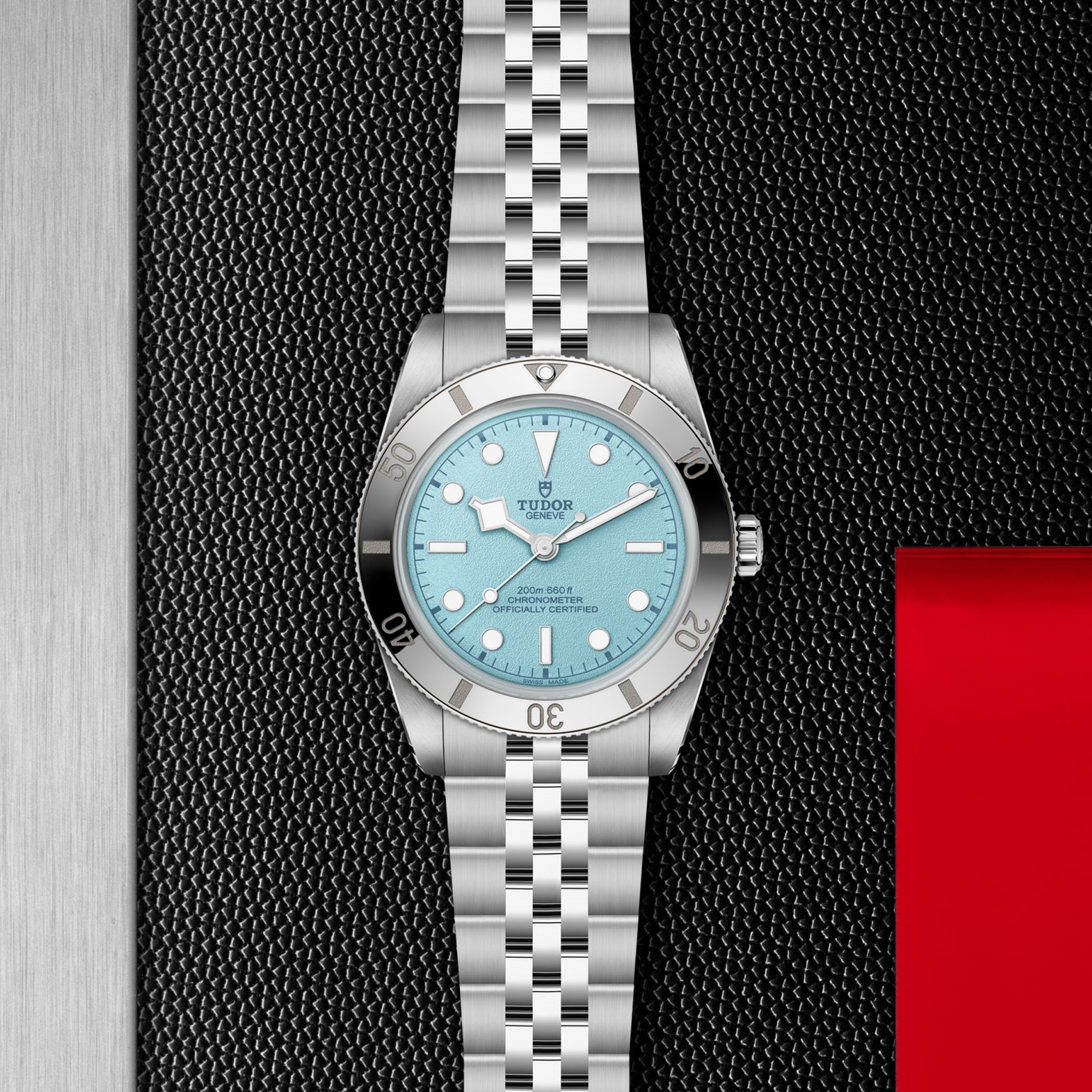 Tudor Black Bay 54 37mm, Turquoise Dial, Baton Numerals_4