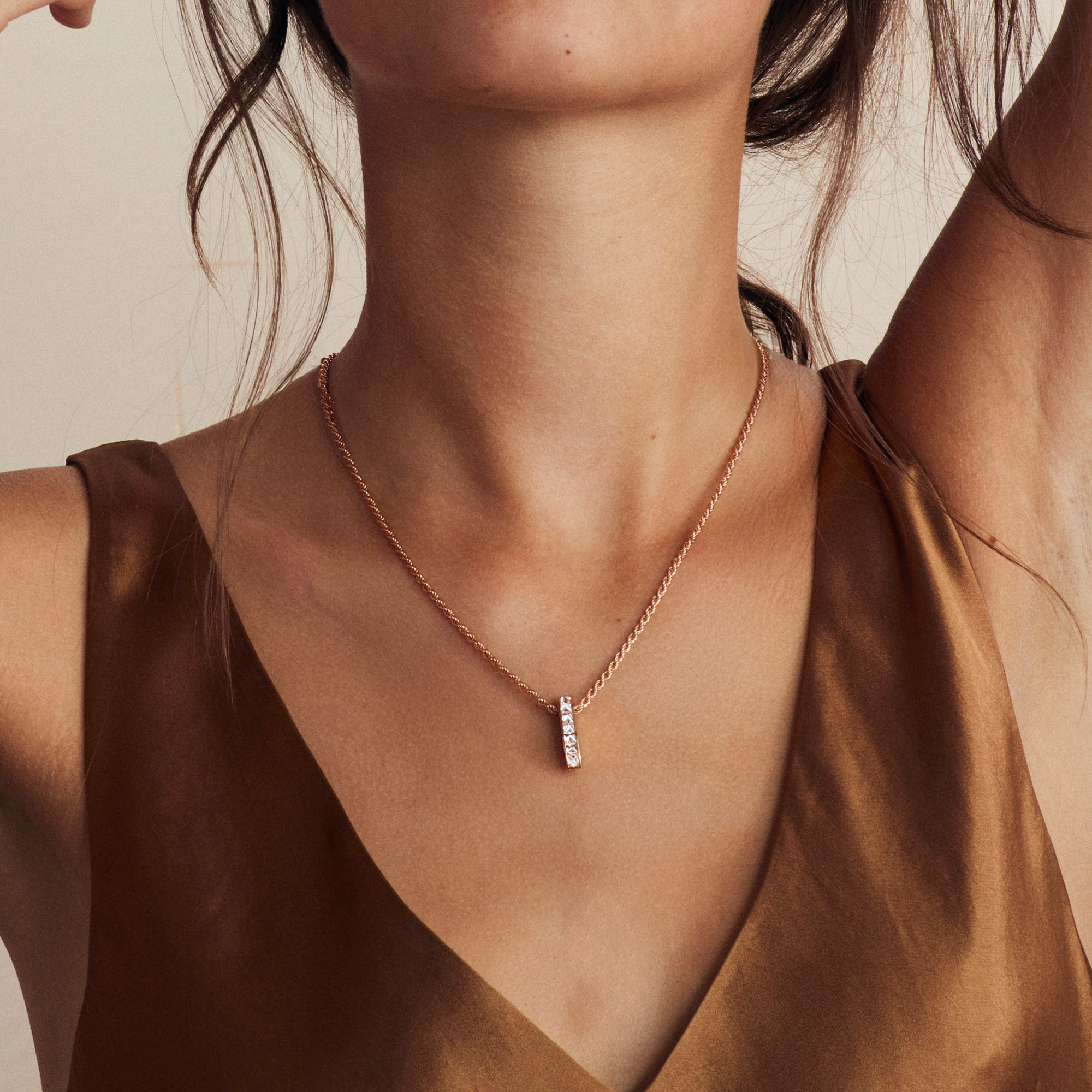 RockChic Diamond Bar Pendant Princess Cut, Channel Set_10