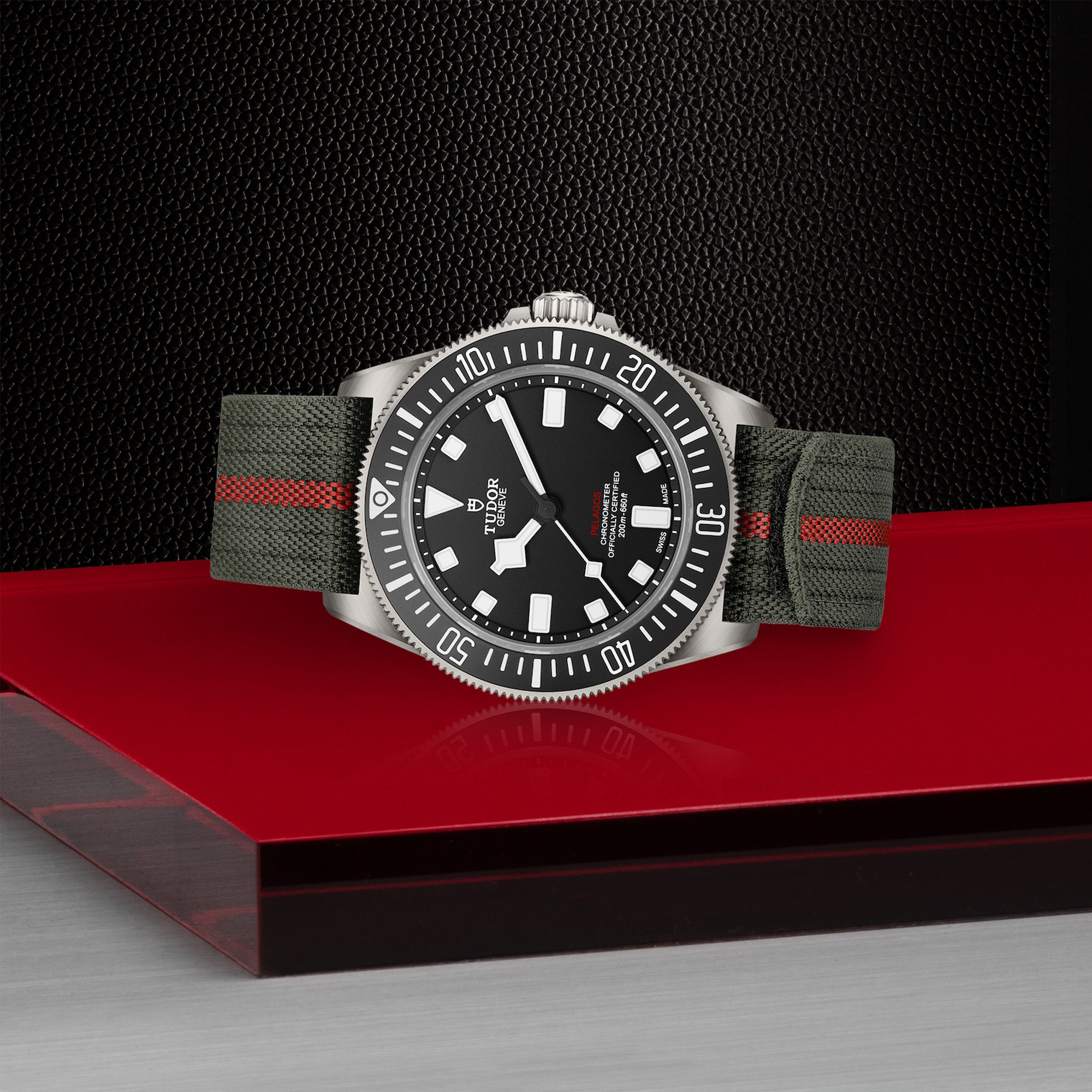 Tudor Pelagos 42mm, Black Dial, Baton/Dot Numerals_2