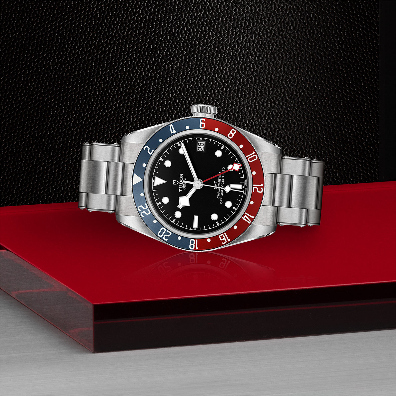 Black Bay GMT 41mm. Black Dial. Baton Numerals_2