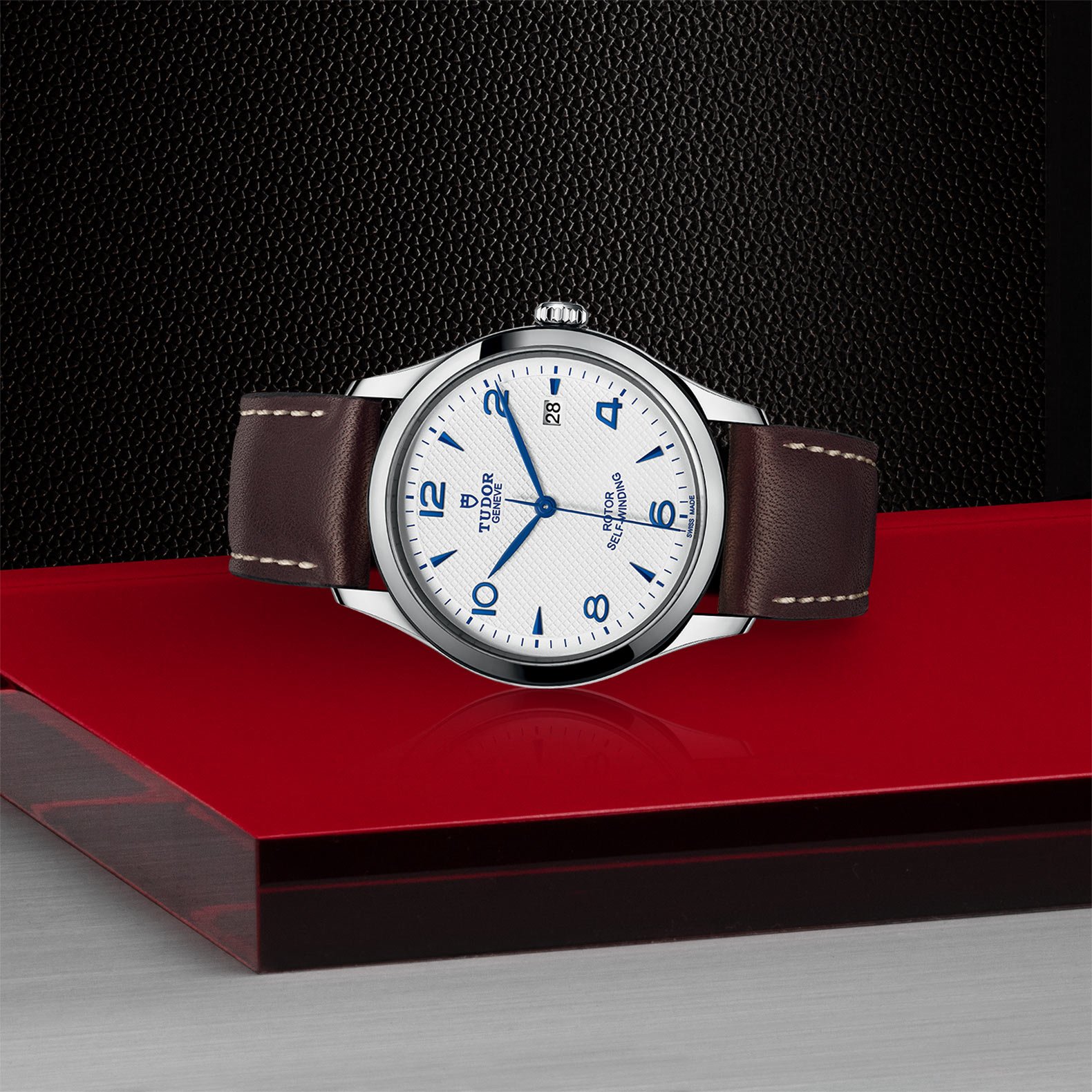 Tudor 1926 39mm, White Dial, Arabic/Baton Markers_2