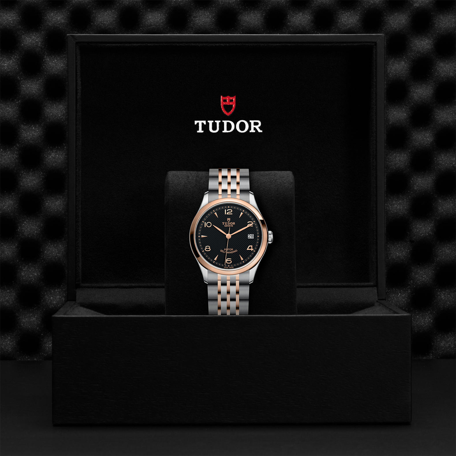 Tudor 1926 36mm. Black Dial. Arabic/Baton Numerals_3