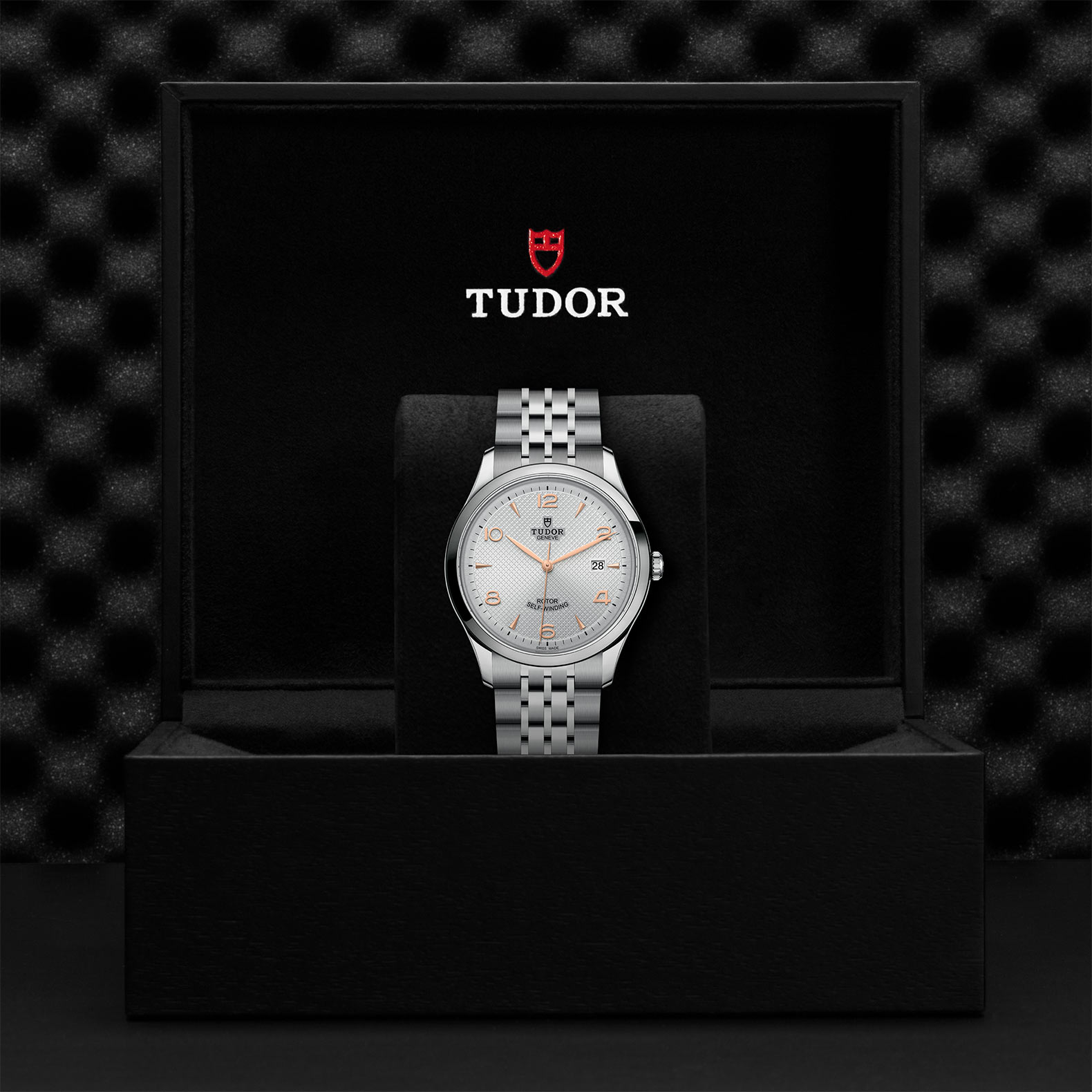 Tudor 1926 41mm. Silver Dial. Arabic/Baton Numerals_3