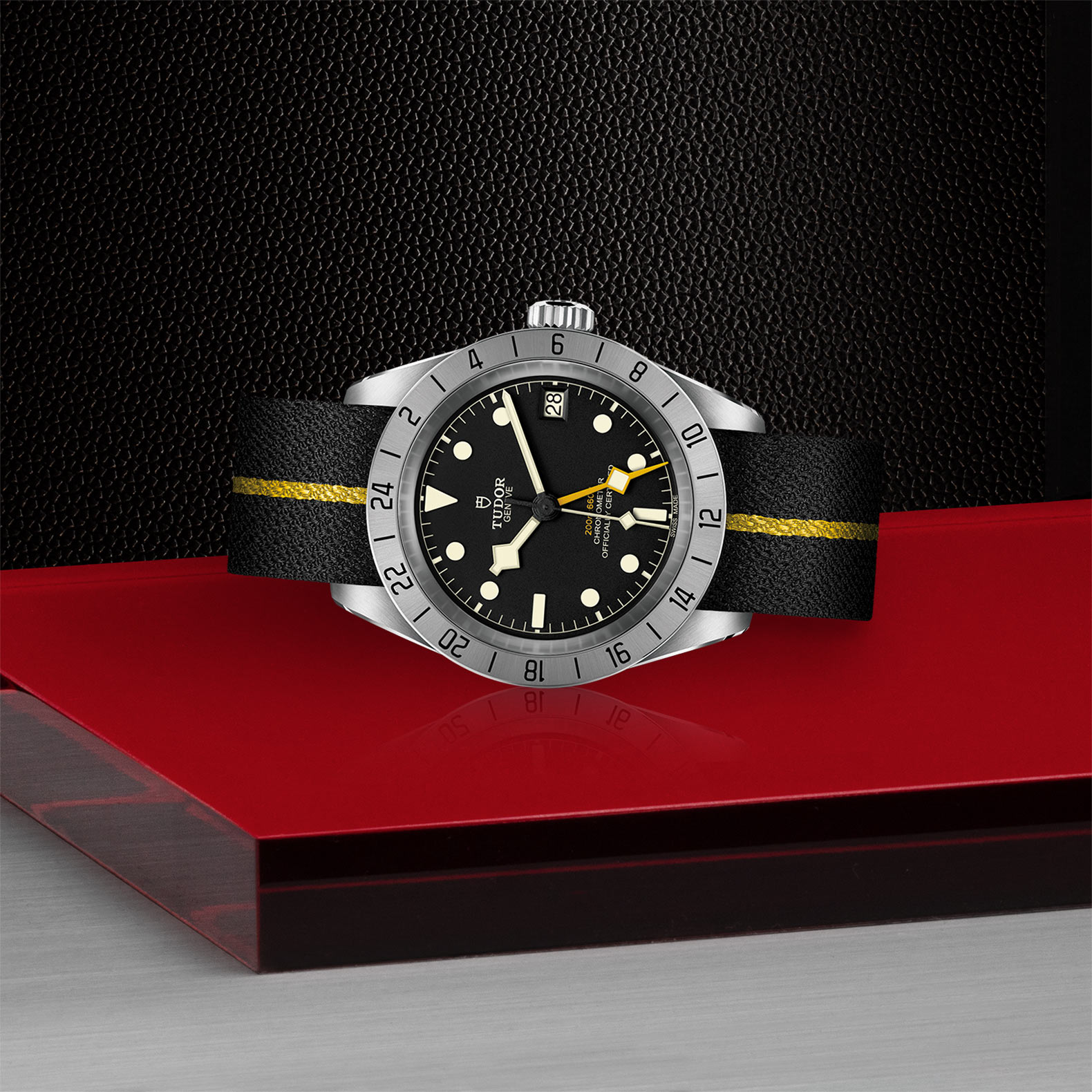 Tudor Black Bay Pro 39mm, Black Dial, Baton Numerals_2