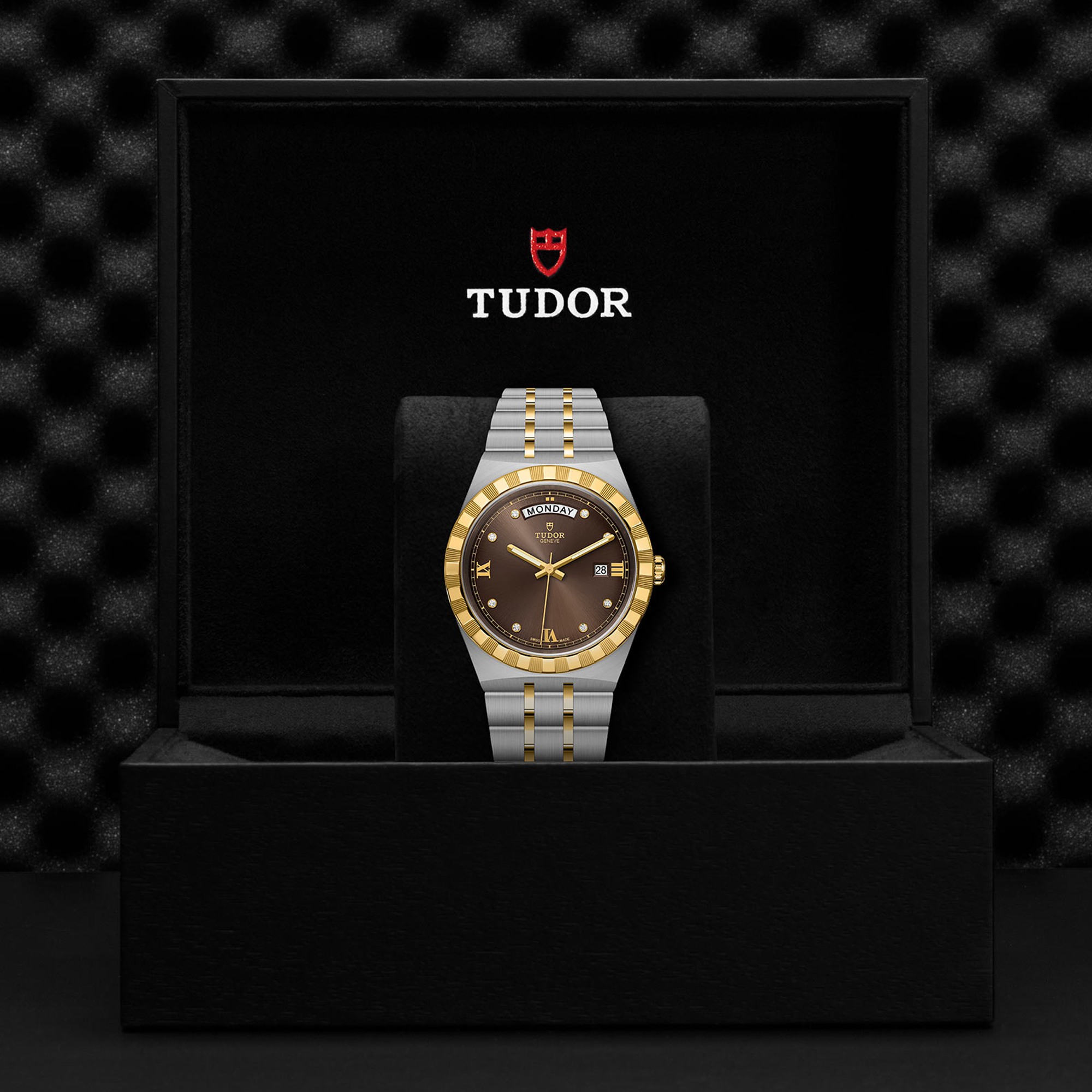 Tudor Royal 41mm, Brown Dial, Diamond Numerals_3