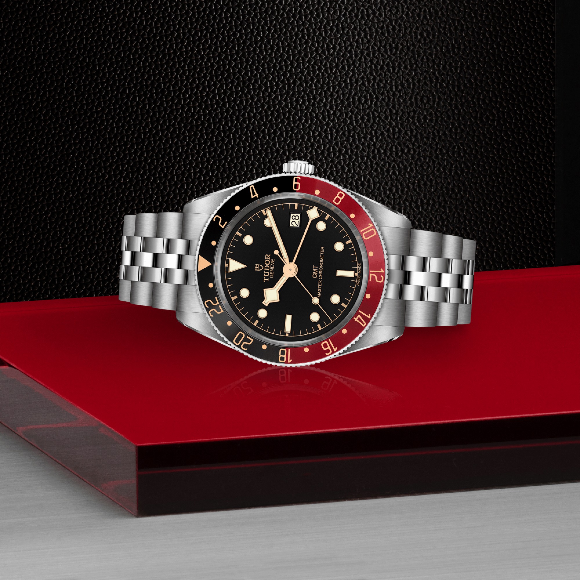 Tudor Black Bay 58 GMT 39mm, Black Dial, Arabic/Baton Numerals_3