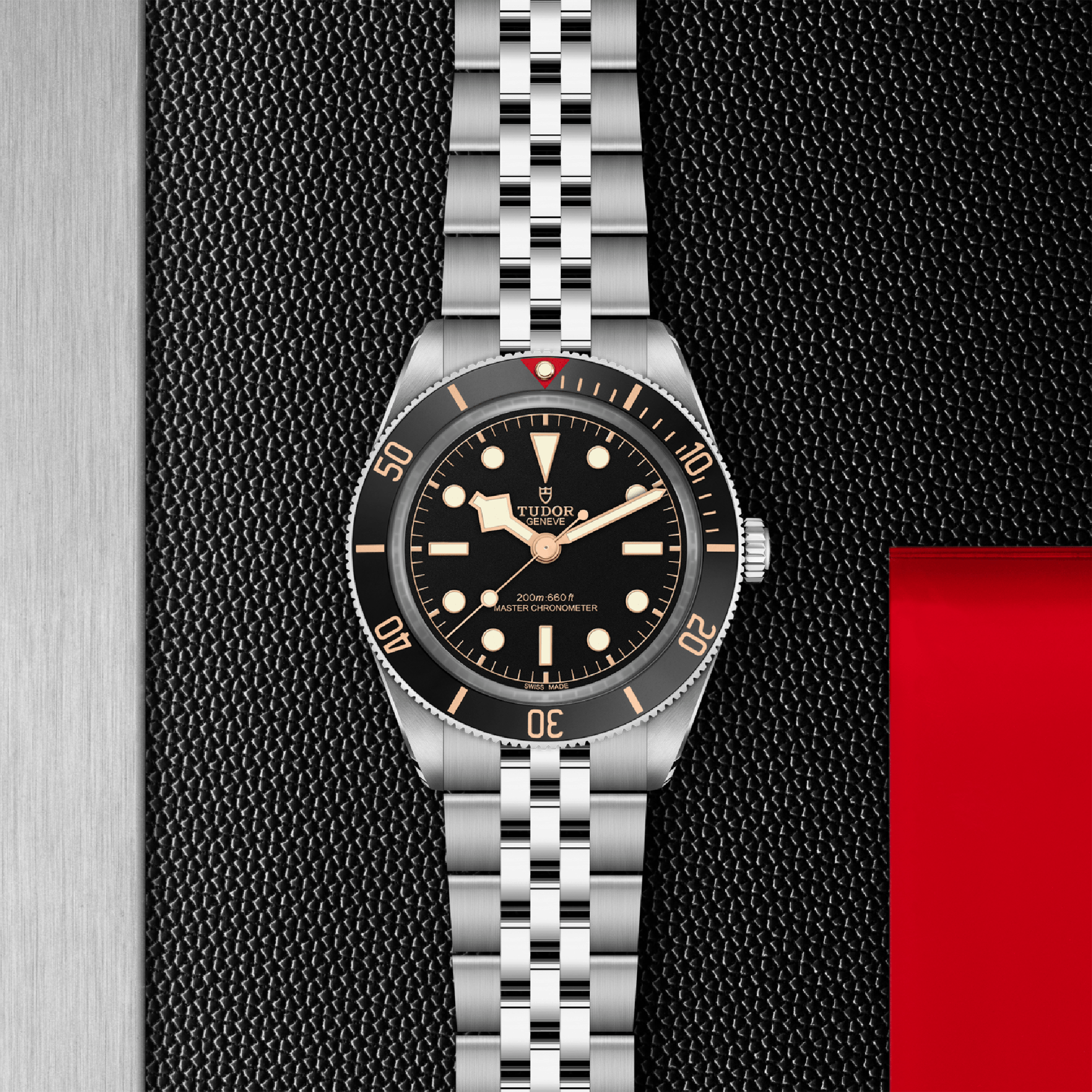 Tudor Black Bay 58 39mm, Black Dial, Arabic/Baton Numerals_2