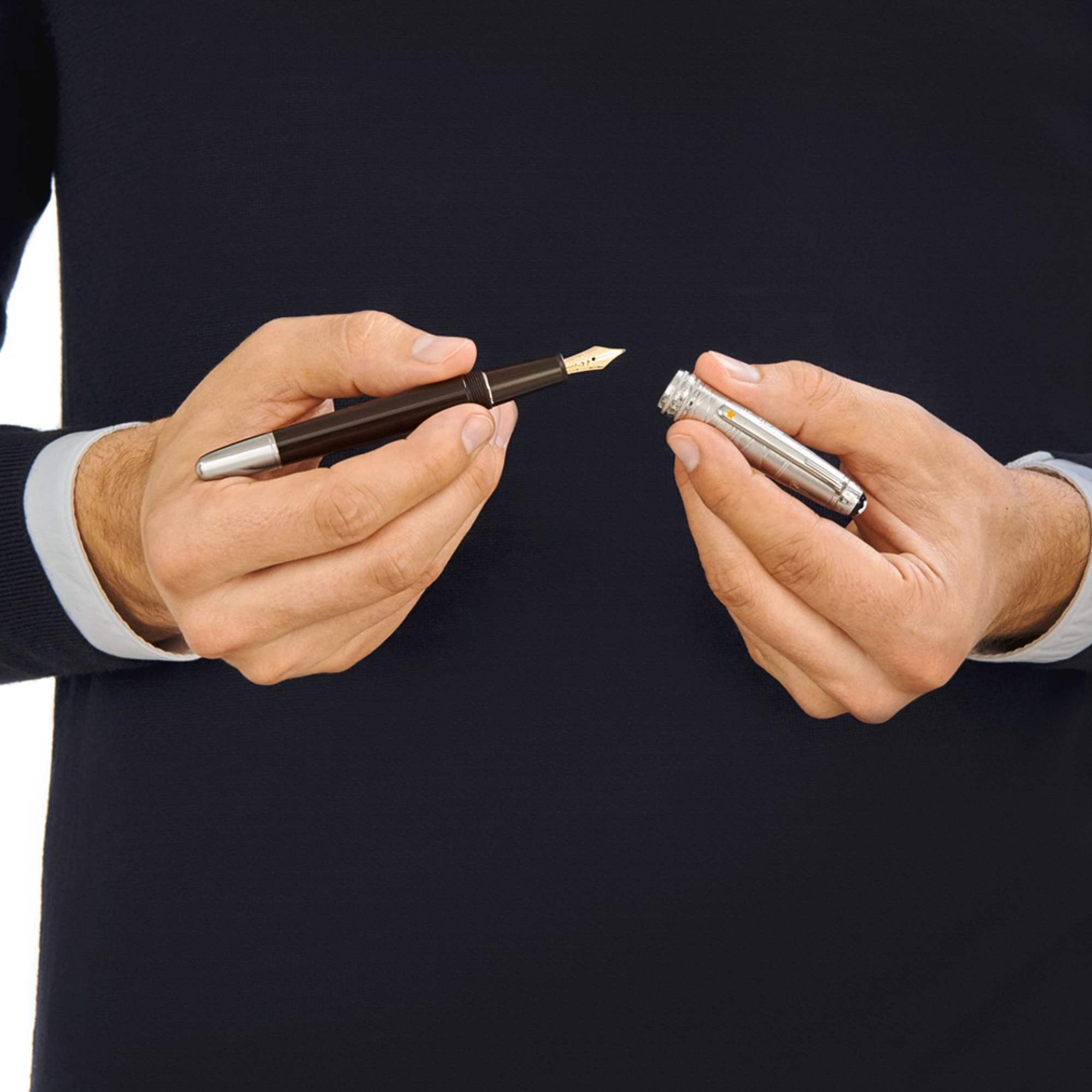 Montblanc Meisterstück Le Petit Prince Doué Classique Fountain Pen Size M_10