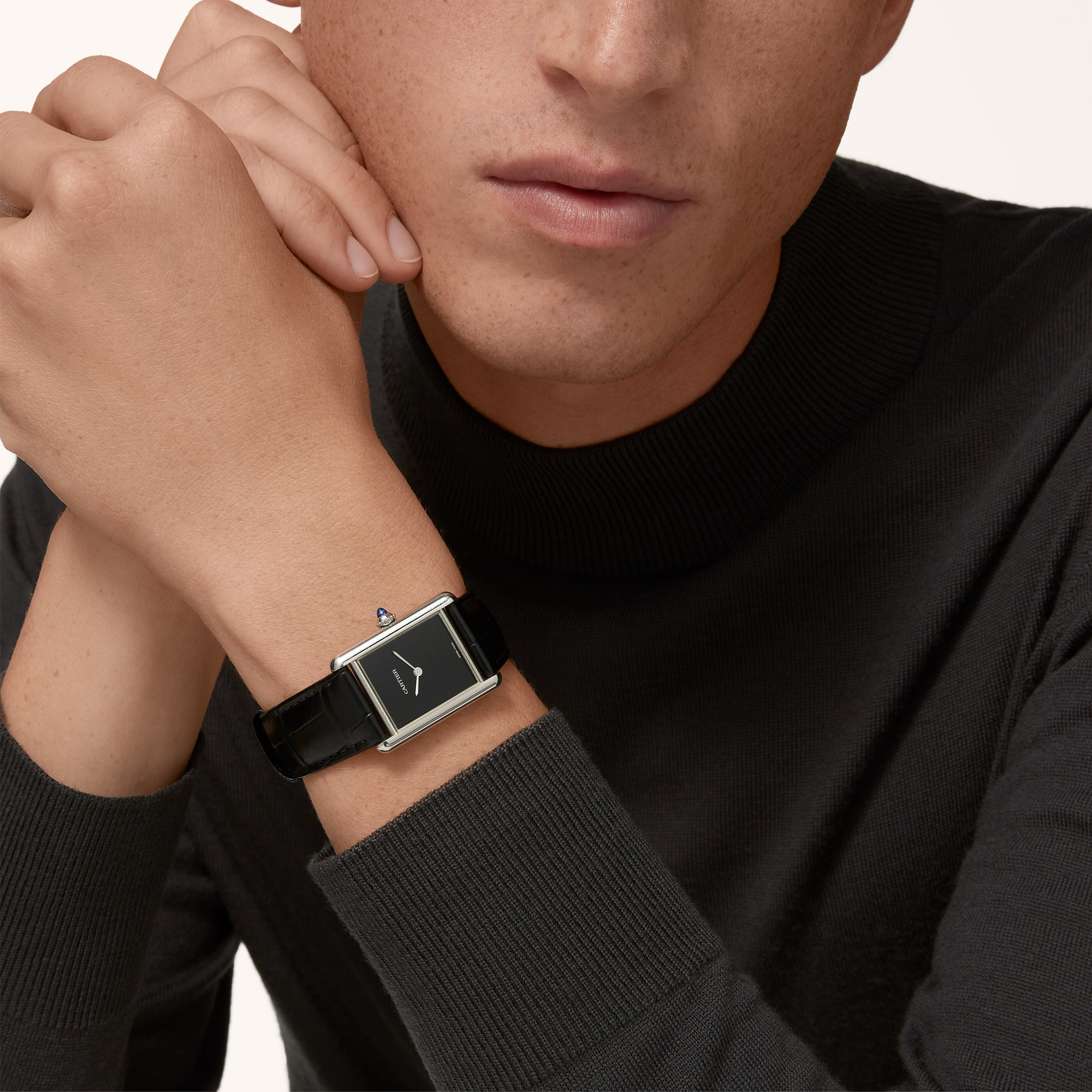 Cartier Tank Must 25.5mm, Black Plain Dial_6