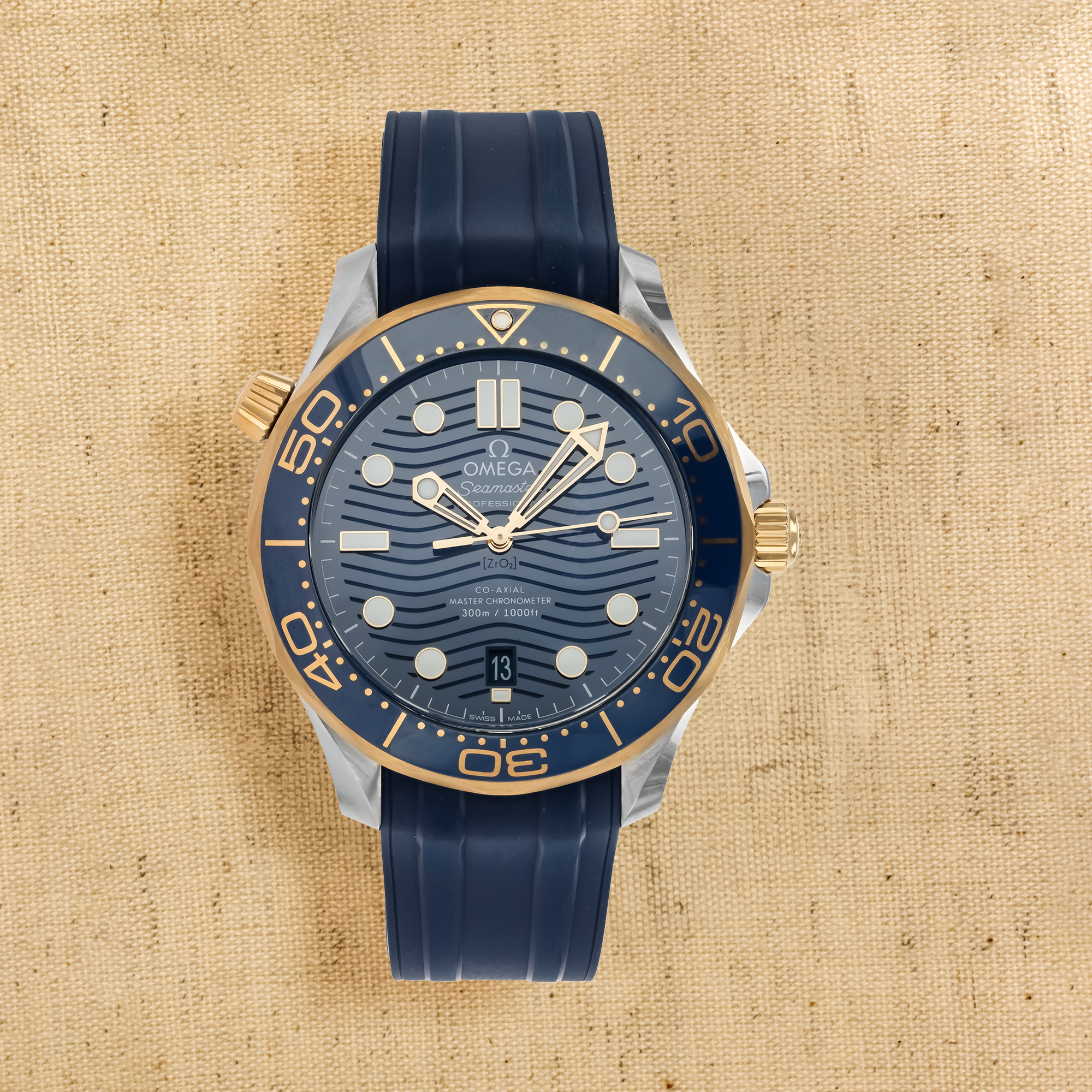 Pre-Owned OMEGA Seamaster Diver 300m 42mm, Blue Dial, Baton Numerals_1
