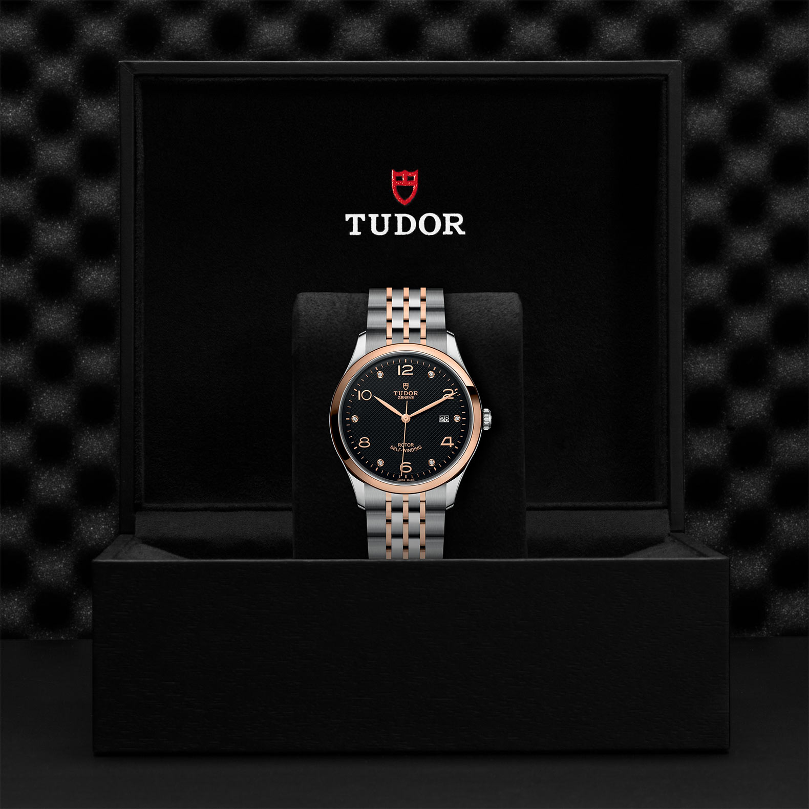 Tudor 1926 41mm. Black Dial. Diamond Numerals_3