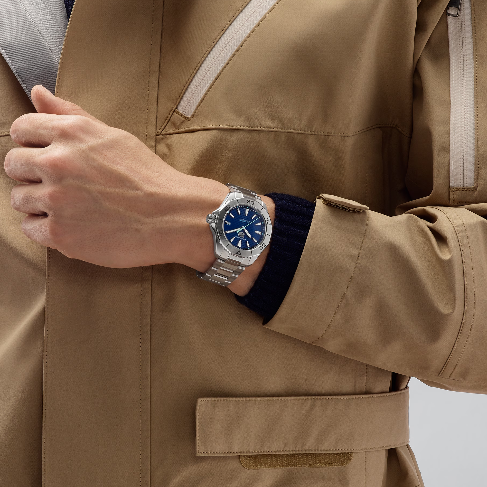 Tag Heuer Aquaracer Professional 200 Solargraph 40mm, Blue Dial, Baton Numerals_4