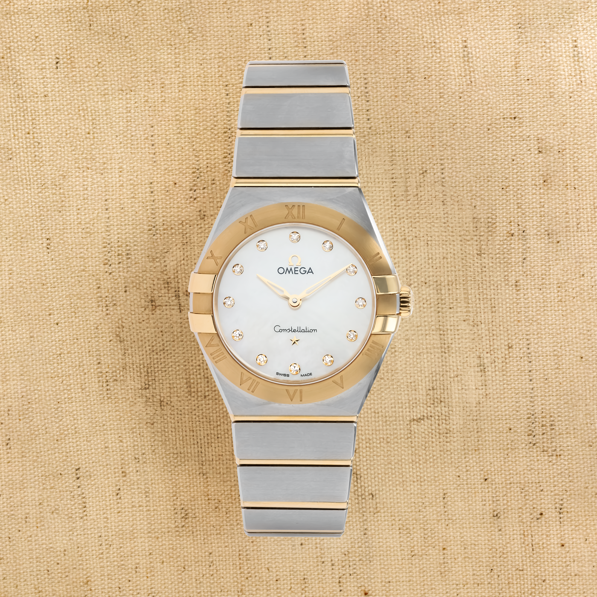 Pre-Owned OMEGA Constellation 28mm, Mother of Pearl Dial, Diamond Dot Numerals_1