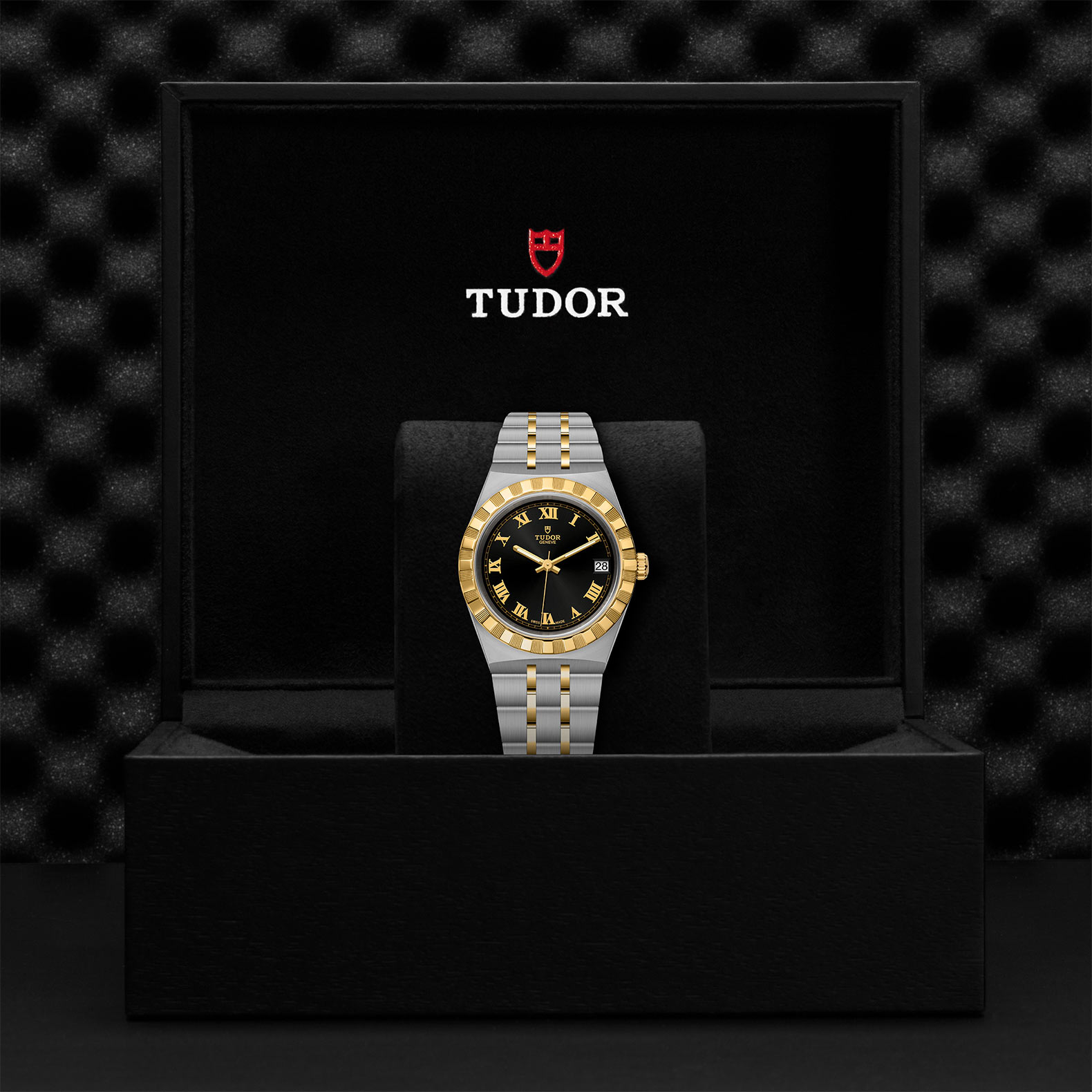 Tudor Royal 34mm. Black Dial. Roman Numerals_3