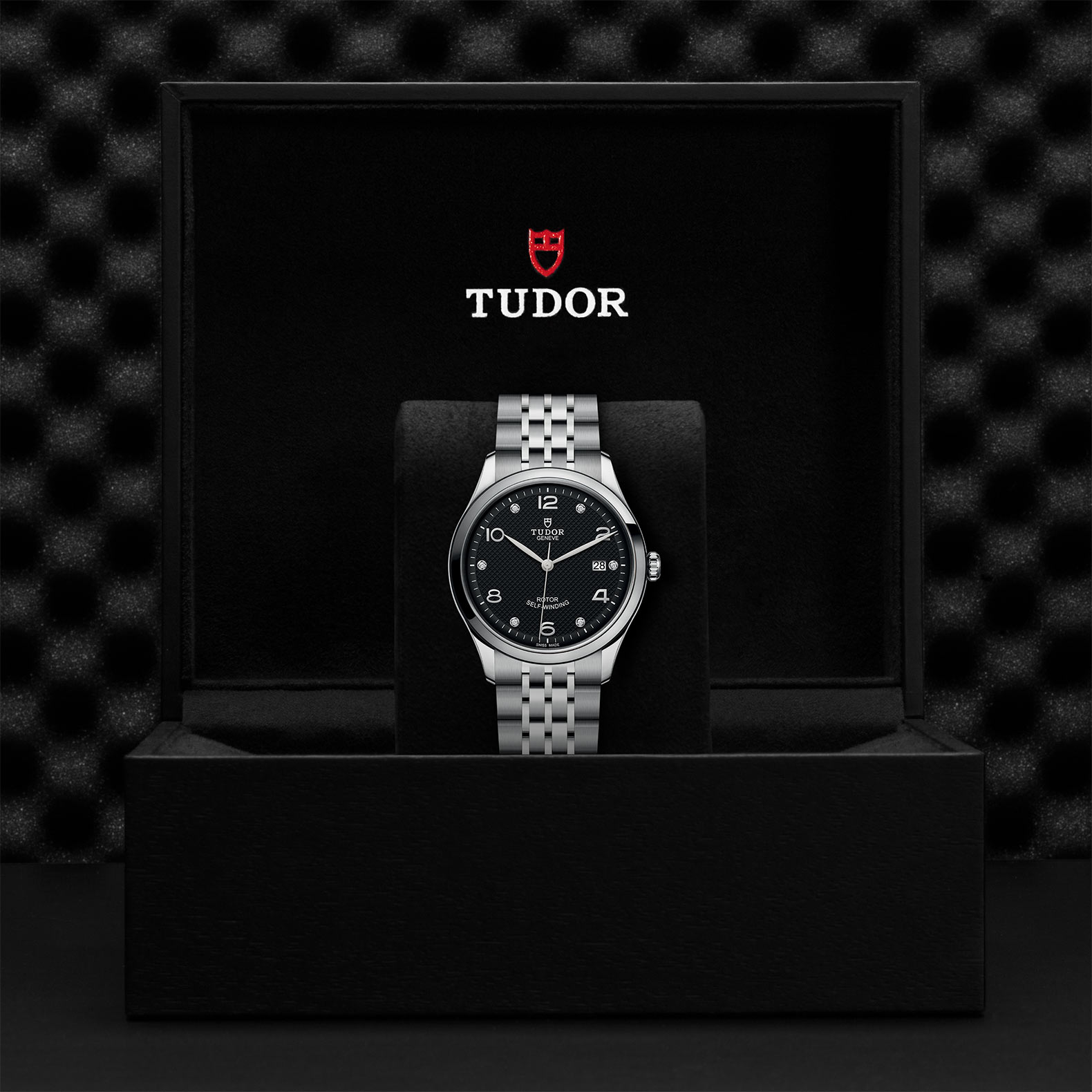 Tudor 1926 39mm. Black Dial. Diamond Numerals_3