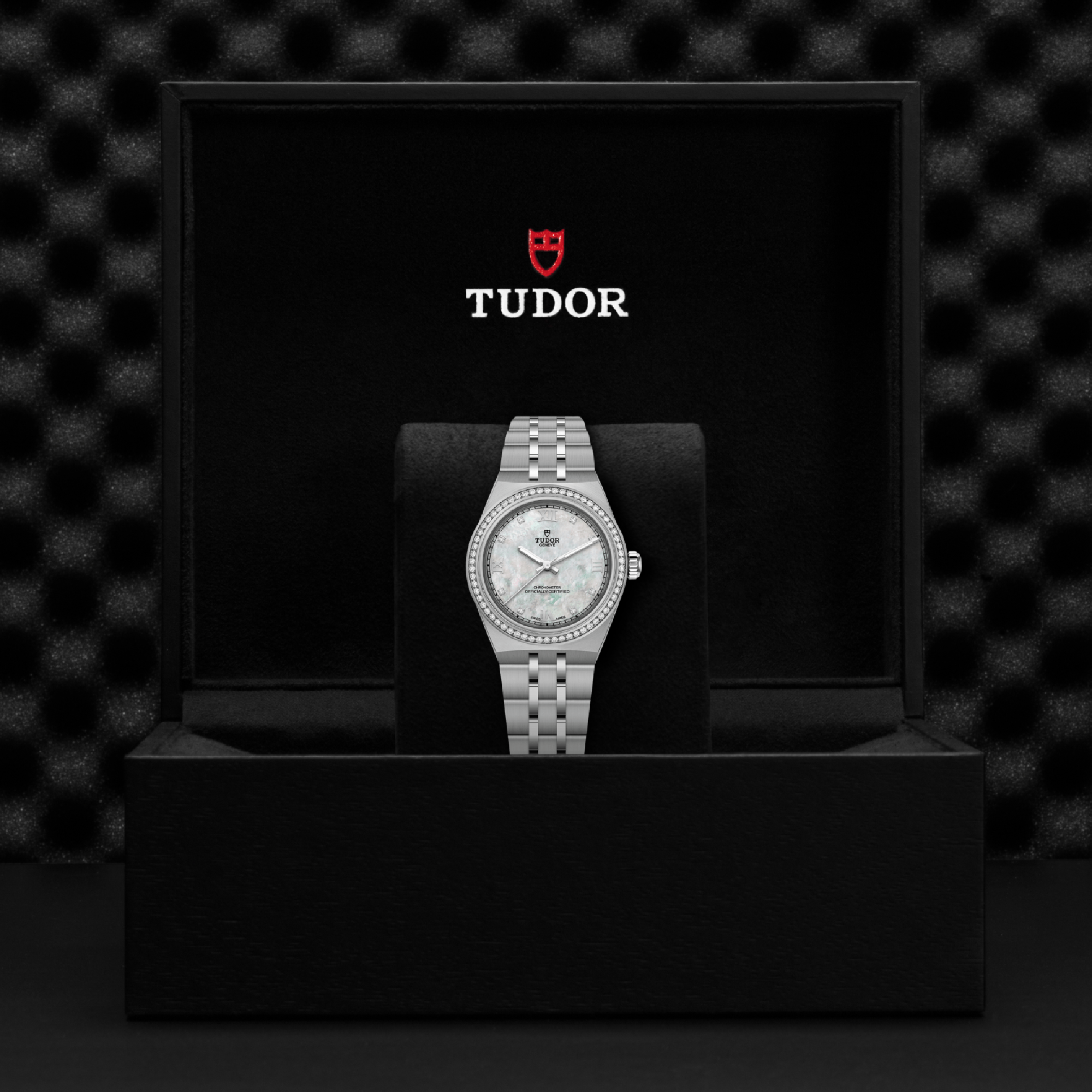 Tudor Royal 30mm, Mother of Pearl Dial, Baton Numerals_4