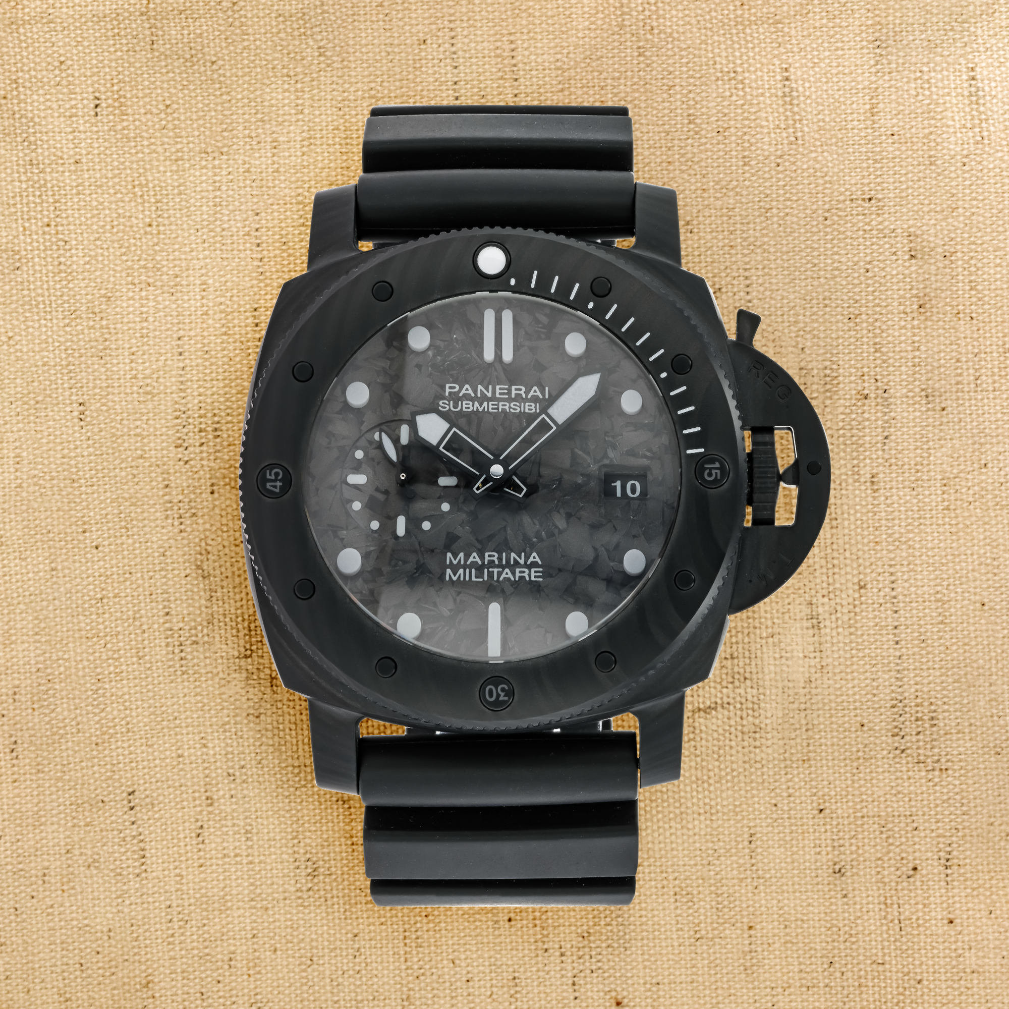 Panerai Submersible Marina Militare Carbotech™ 47mm,Black Dial, Baton Numerals_1
