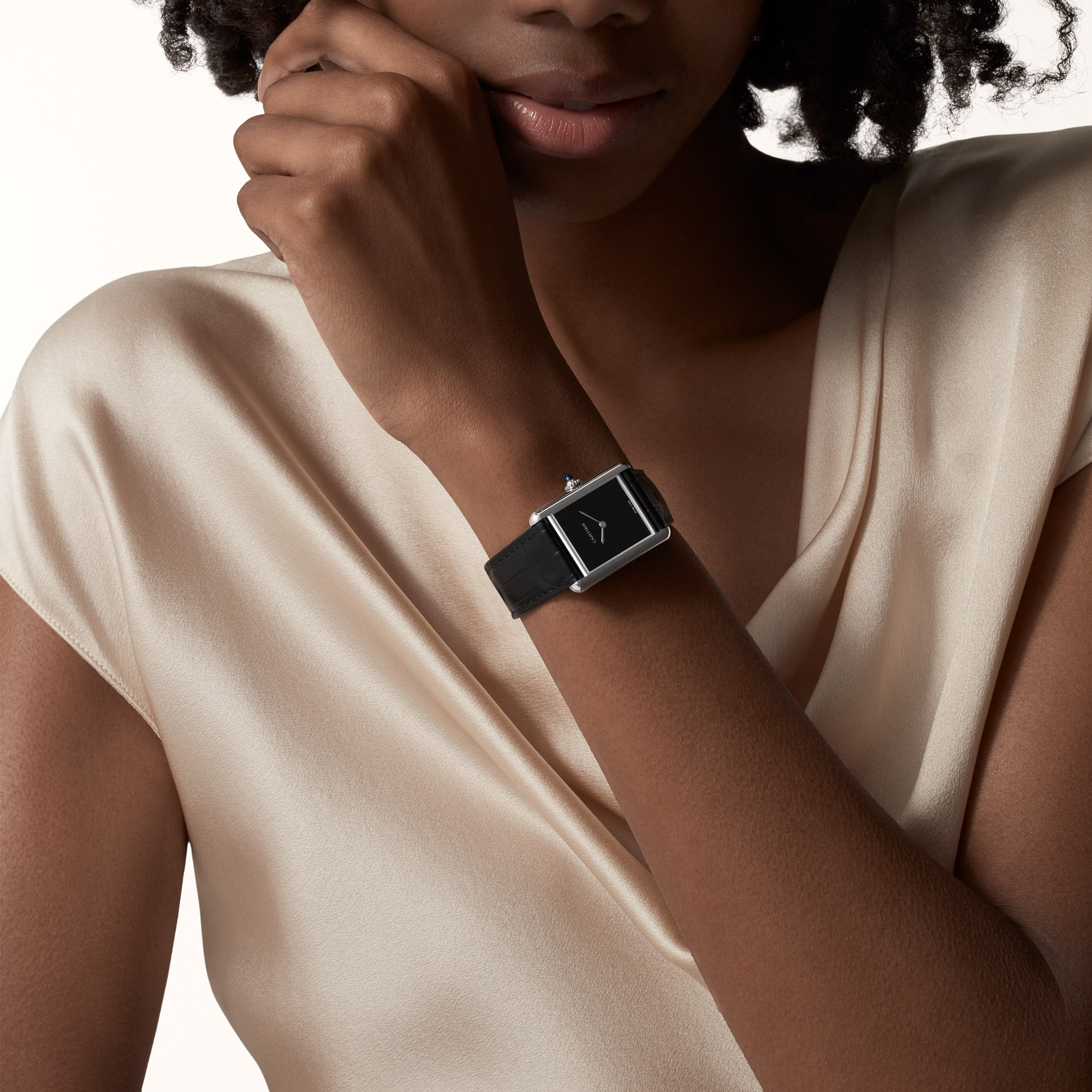 Cartier Tank Must 25.5mm, Black Plain Dial_7