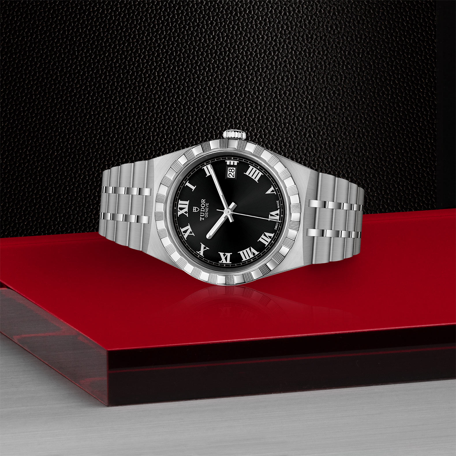 Tudor Royal 38mm. Black Dial. Roman Numerals_2