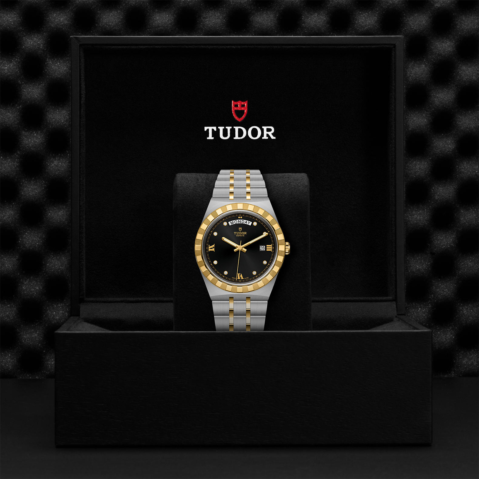 Tudor Royal 41mm. Black Dial. Diamond Numerals_3