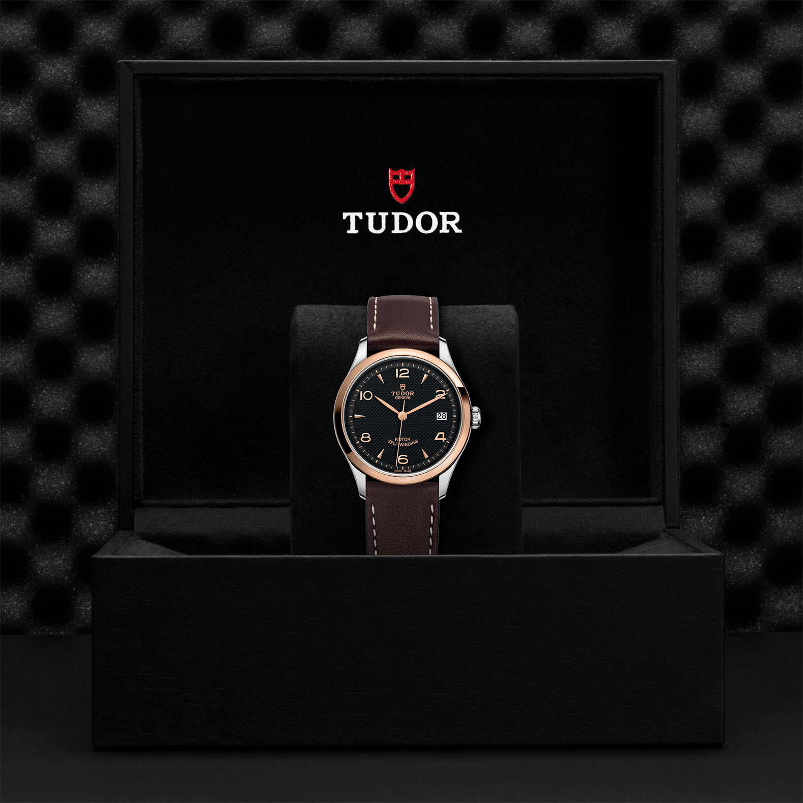 Tudor 1926 36mm, Black Dial, Arabic/Baton Markers_3