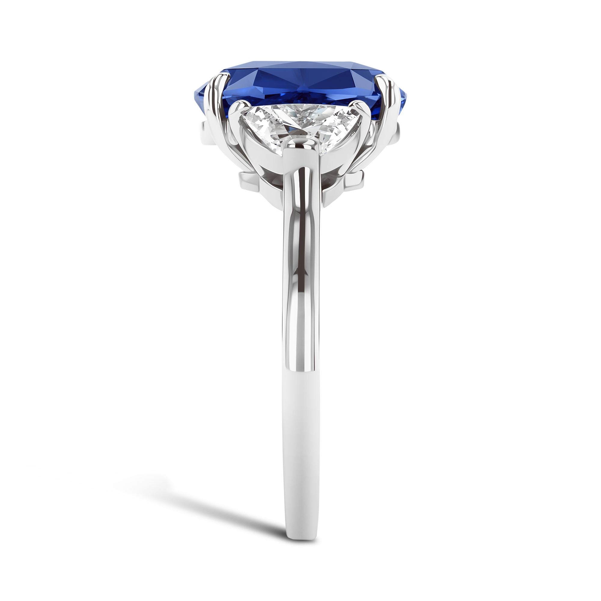 Sapphire and Diamond Ring Cushion modern cut, Claw set_4